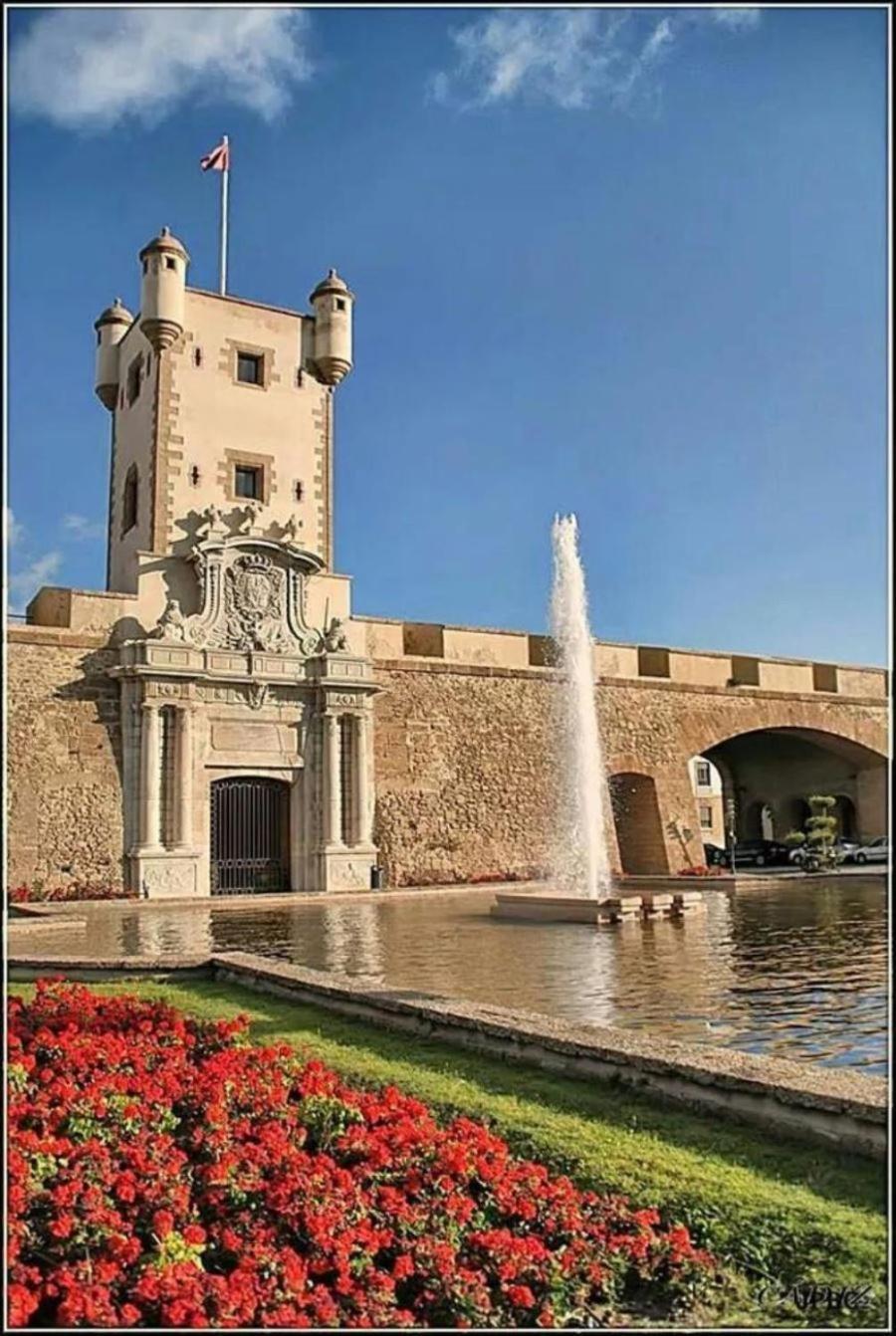 Apartamento La Perla Little Apartments Cadiz Luaran gambar