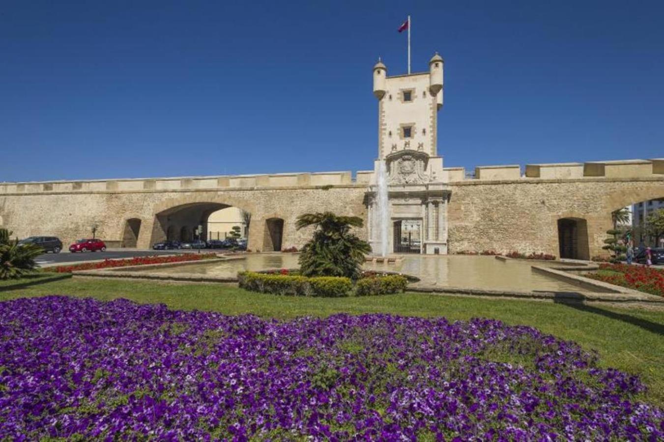 Apartamento La Perla Little Apartments Cadiz Luaran gambar